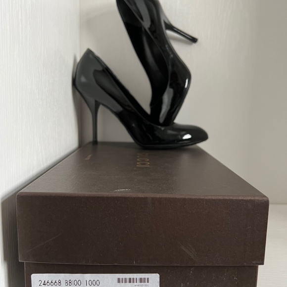 Gucci patent pumps 5.5 US - Picture 9 of 9
